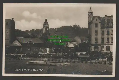 145647 AK Freital Friedrich Ebert Platz um 1935 Fotokarte Bäckerei Conditorei Er