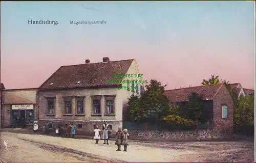 157248 AK Hundisburg Haldensleben 1916 Magdeburgerstrasse Geschäft Karl Schröder