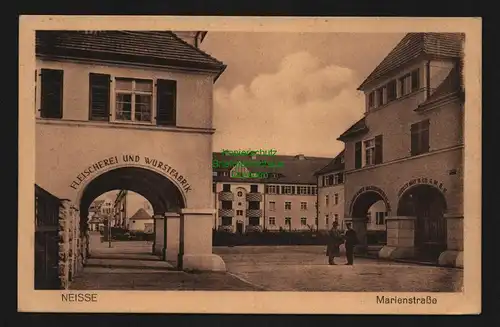 135947 AK Neisse Nysa um 1925 Marienstraße Fleischerei und Wurstfabrik