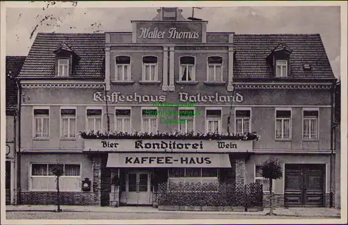 157713 AK Elsterwerda 1944 Markt Kaffeehaus Vaterland Konditorei Walter Thomas