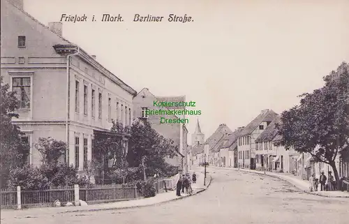 153355 AK Friesack i. Mark um 1910 Berliner Straße