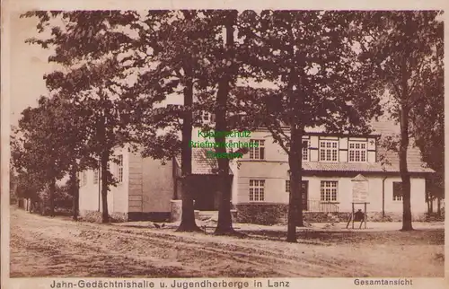 153437 AK Lanz Prignitz Jahn Gedächtnishalle und Jugendherberge um 1930