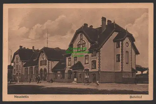 147419 AK Neustettin Szczecinek Bahnhof um 1925