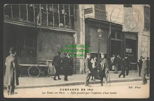 141564 AK Champagne de 1914 Les taube sur Paris