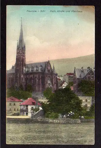 110783 AK Neurode Schlesien Kath. Kirche Pfarrhaus 1908