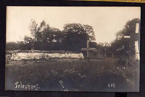 108055 AK Telechany Weißrussland um 1915 Fotokarte Friedhof Holzkreuz aus Birke