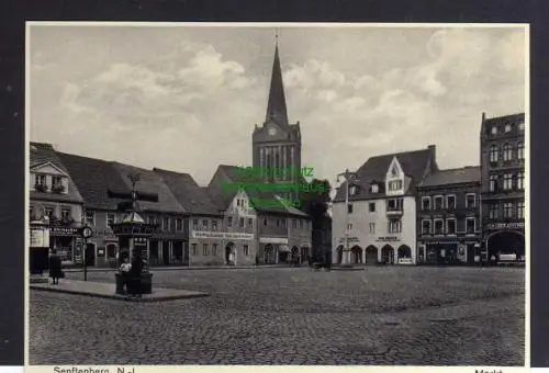 122120 AK Senftenberg Markt Marktrestaurant um 1935