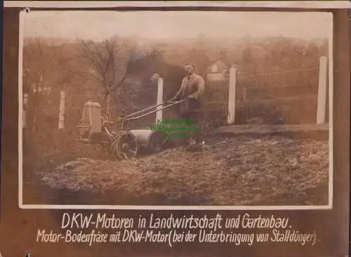 B15719 Fotokarte zur Geschichte von DKW um 1928 Motor Bodenfräse DKW-Motor