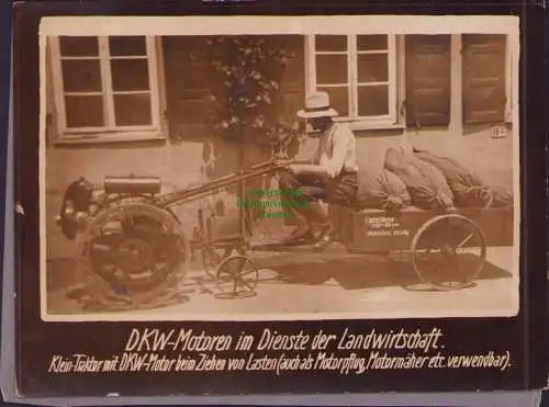 B15714 Fotokarte zur Geschichte von DKW um 1928 Klein Traktor i d Landwirtschaft