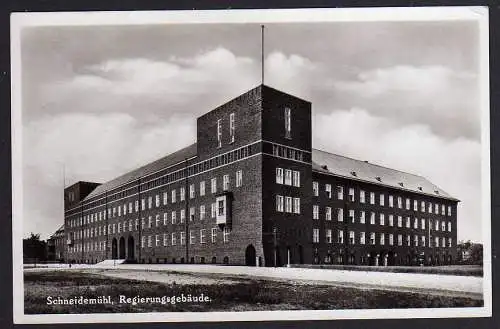 69373 AK Pila Schneidemühl Regierungsgebäude 1931 Bahnp