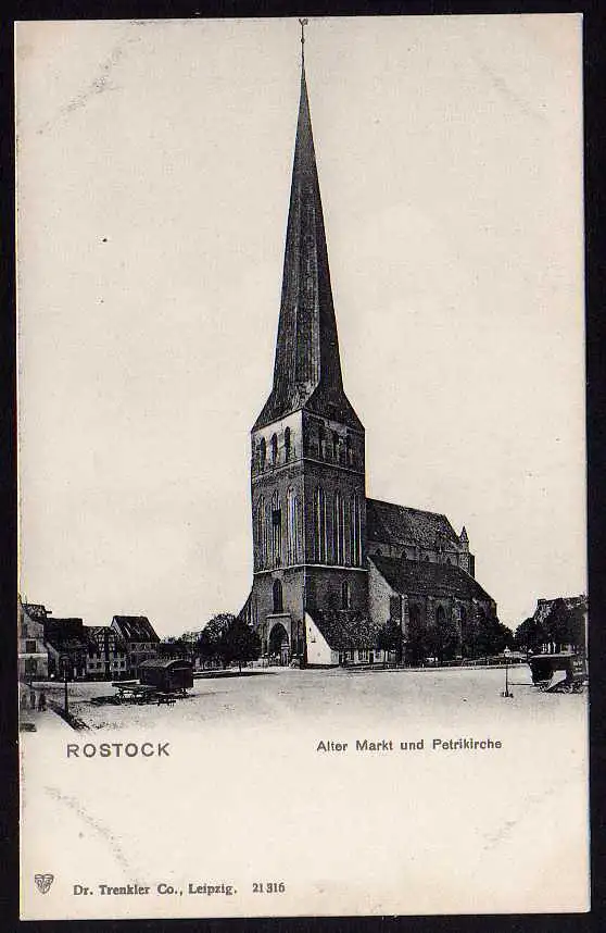 50820 AK Rostock Alter Markt u. Petrikirche um 1905