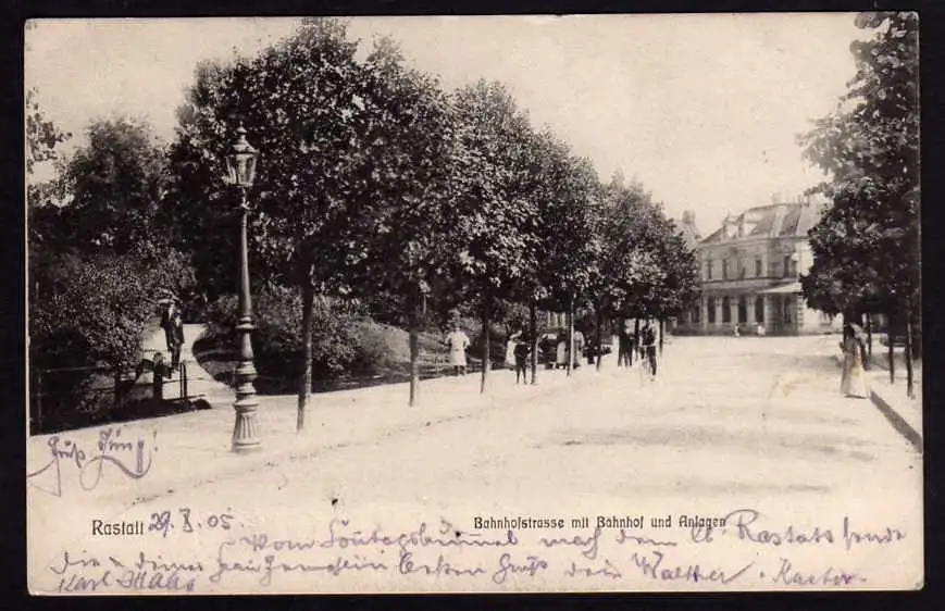 44840 AK Rastatt 1905 Bahgnhofstrasse mit Bahnhof und Anlagen