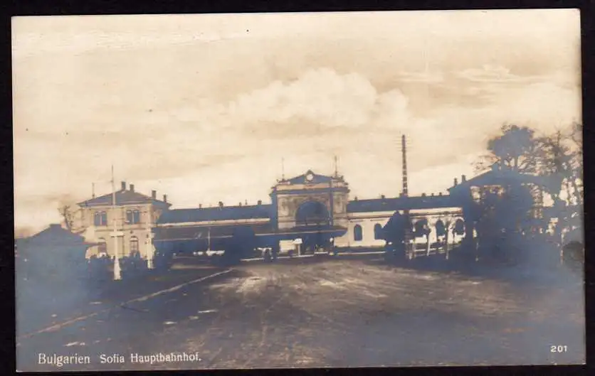 44638 AK Bulgarien Sofia Hauptbahnhof Fotokarte um 1920