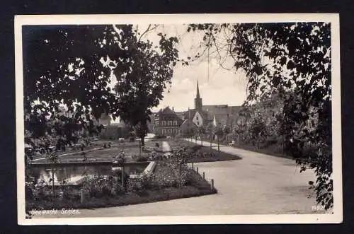 108416 Ansichtskarte Neumarkt in Schlesien um 1935 Fotokarte Park Blick auf die Kirche