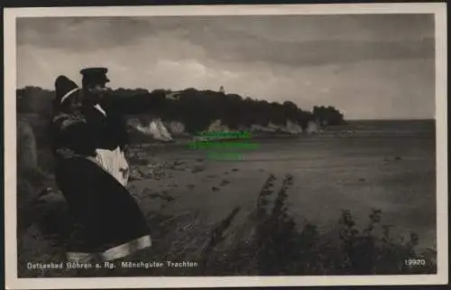 151067 AK Ostseebad Göhren a. Rügen Fotokarte Mönchguter Trachten um 1930