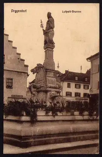 61204 AK Deggendorf Luitpold Brunnen um 1920 Feldpost