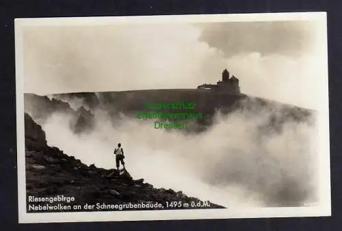 131267 Ansichtskarte Riesengebirge Nebelwolken an der Schneegrubenbaude Fotokarte um 1930