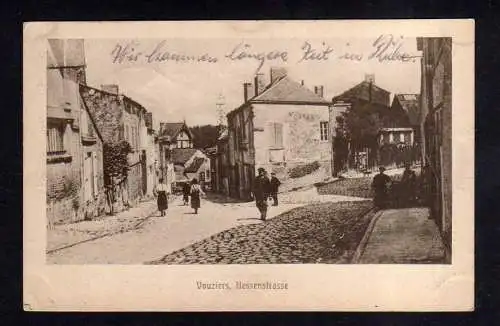 113771 AK Vouziers Frankreich 1917 Hessenstrasse Feldpost