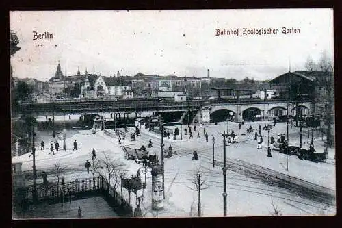 43856 Ansichtskarte Berlin Bahnhof Zoo Straßenszene 1906