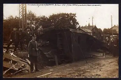 76005 Ansichtskarte Eisenbahn Unglück bei Gaschwitz 19. Juni 1912 3 Pers. tödlich u mehrere