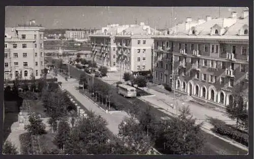 51630 Foto Uchta Friedensstraße um 1955 Straßenpartie alter Bus