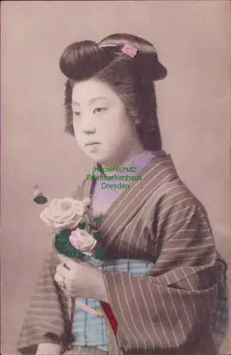 171085 AK Japan um 1910 Japanerin mit Rose