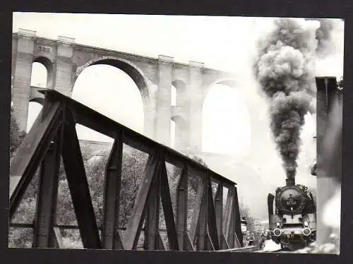 93800 AK Foto Eisenbahn Lok 50849 Vogtlandbrücke