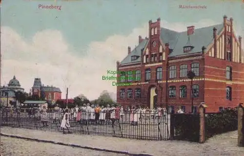 153819 AK Pinneberg Mädchenschule 1910