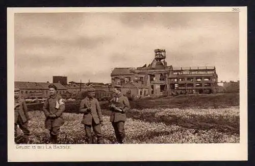 87316 AK Frankreich 1915 Grube 13 bei La Bassée Soldaten Ostpreussenhilfe