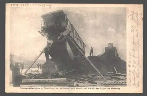 145840 AK Eisenbahnkatastrophe in Sonderburg 1905 bei Ankunft von Flensburg