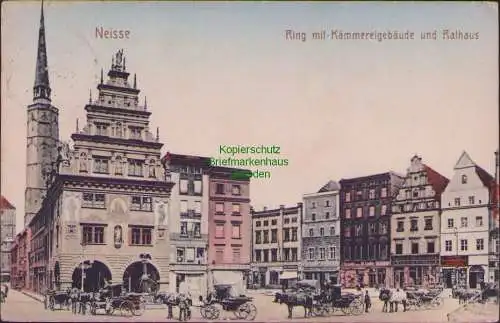 155896 Ansichtskarte Neisse Nysa 1915 Ring mit Kämmereigebäude und Rathaus Feldpost