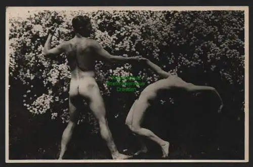 155082 AK Erotik Foto um 1920 Mann Gay und Frau Tanz