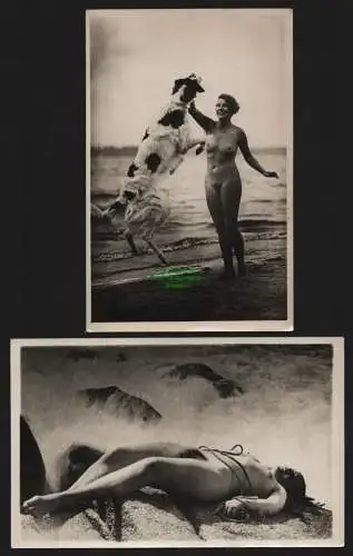 155097 2x Erotik Stereofoto um 1920 Frau mit Hund am Strand