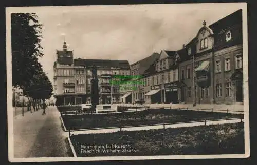 137000 AK Neuruppin Friedrich-Wilhelm-Strasse Fotokarte 1931