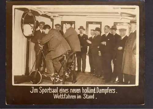 117860 Foto DKW Motoren Motorrad Sportsaal Hometrainer Wettfahren im Stand 1928