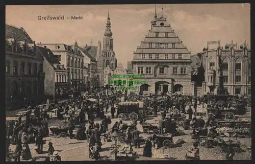 148921 Ansichtskarte Greifswald um 1910 Markt Markttag viele Händler vor Polizei Direktion