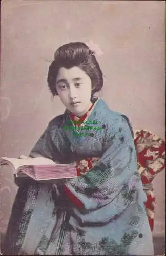 171080 Ansichtskarte Japan um 1910 Japanerin mit Buch