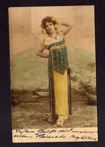 113190 AK Künstlerkarte 1902 Frau im Kleid Fotokarte handcoloriert Belgien