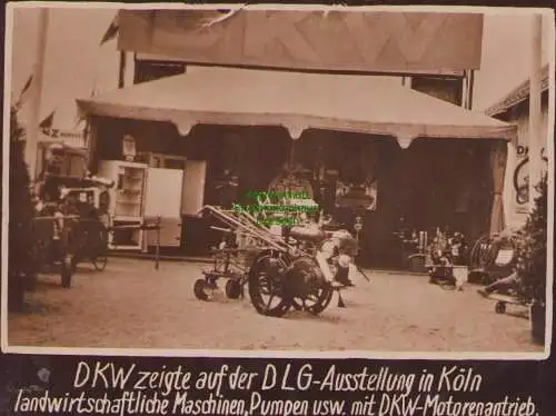 B15720 Fotokarte zur Geschichte von DKW um 1928 DLG Ausstellung Köln DKW-Motoren