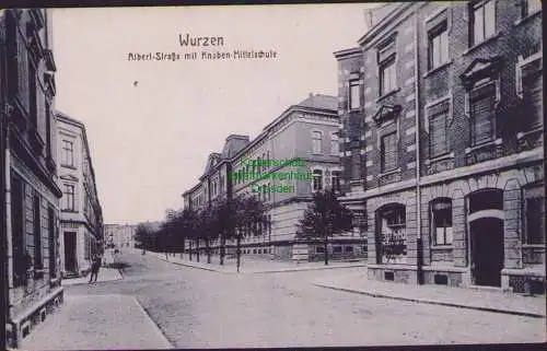 158510 AK Wurzen um 1920 Albert Straße mit Knaben-Mittelschule