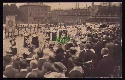 166026 AK Leipzig um 1920 Festumzug Festgelände 