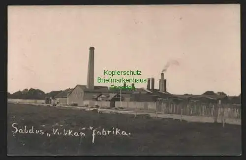 145306 Ansichtskarte Saldus Frauenburg Lettland Kurland Fotokarte Vulkan fabrika um 1920