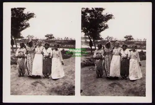 B19213 Stereo Foto Frauen in Ueskub Skopje Leben und Treiben leicht bekleidet um