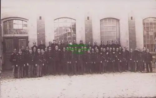 155612 Ansichtskarte Fotokarte Neugersdorf Fabrik Feuerwehr Uniformierte um 1910