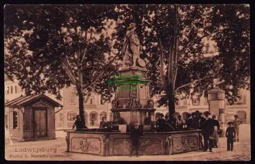 172852 AK Ludwigsburg Partie beim Marktbrunnen um 1915