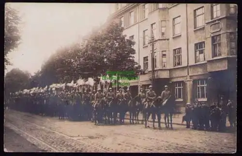 162456 Ansichtskarte Dortmund 1920 Soldaten zu Pferde Truppen reiten in die Stadt Aufstand