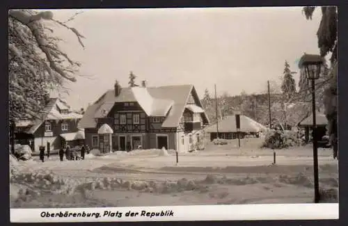 40304 Ansichtskarte Oberbärenburg Platz der Republik im Winter