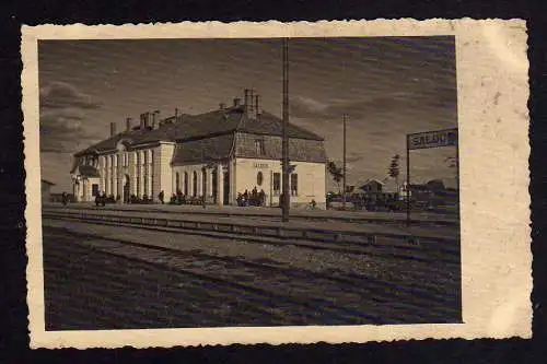 102922 AK Saldus Frauenburg Lettland Bahnhof Fotokarte um 1930