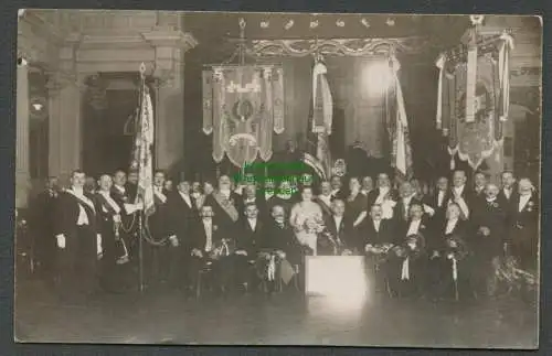 137473 AK Danzig Fotokarte Danziger Hotel…ausgeber 1890 - 1900 Feier Fest Fahnen