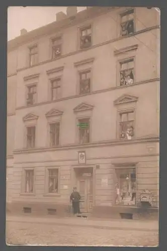155420 AK Fotokarte Liegnitz 1909 Kaiserliche Postagentur mit Briefkasten